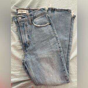 Abercrombie & Fitch
The Skinny High Rise 23|000S